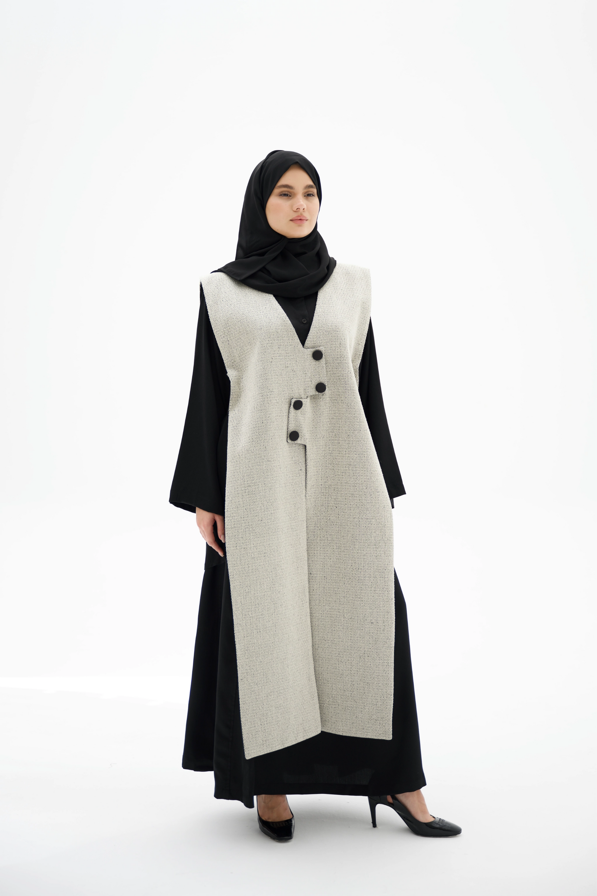 Signature Vest – Black & White Edition